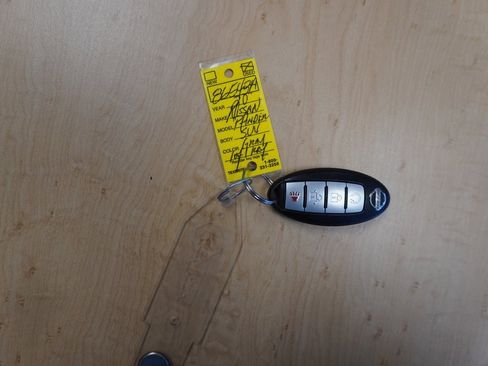 Used 2020 Nissan Pathfinder SV image 33