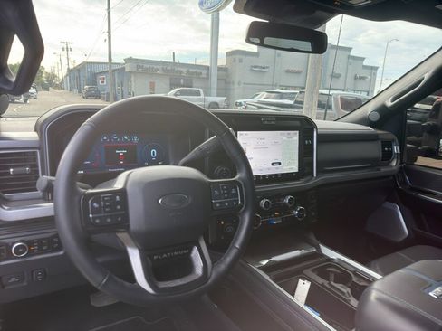 Used 2025 Ford F250 Platinum w/ Tremor Off-Road Package AWD/4WD image 7