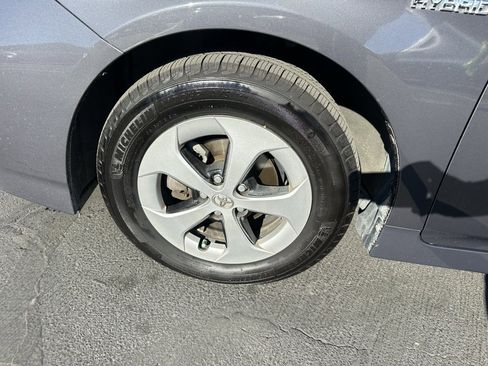 Used 2013 Toyota Prius Three image 7