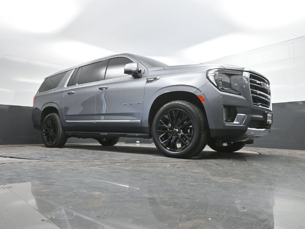 Used 2022 GMC Yukon XL SLT w/ SLT Premium Package AWD/4WD image 34