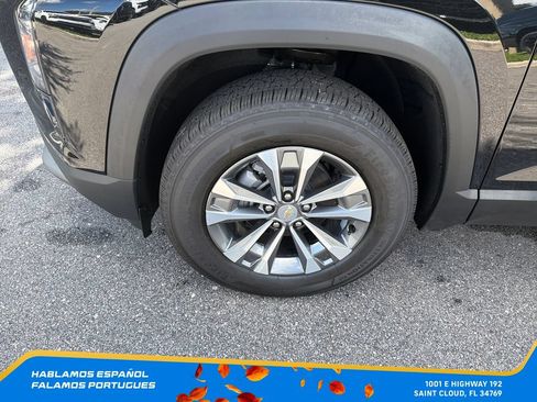 New 2027 Chevrolet Equinox LT w/ Convenience Package II FWD image 10