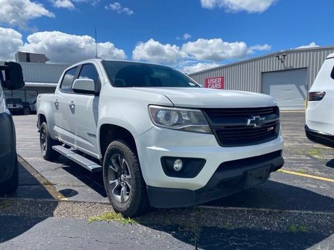 Used 2016 Chevrolet Colorado Z71 AWD/4WD image 2