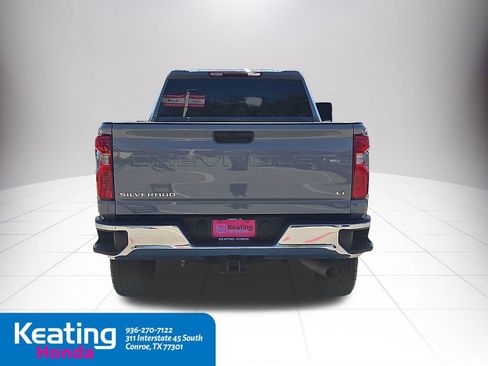 Used 2024 Chevrolet Silverado 3500 LT w/ Convenience Package image 8