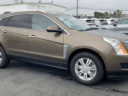 Used 2015 Cadillac SRX Luxury w/ Driver Awareness Package image 4