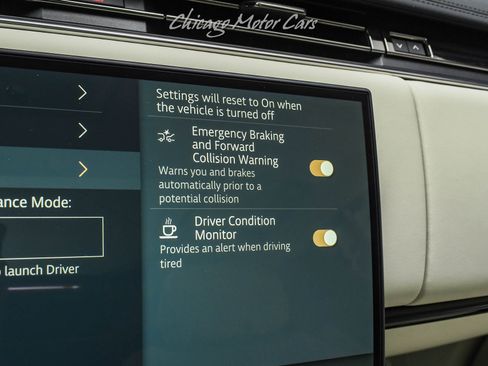 Used 2025 Land Rover Range Rover Long Wheelbase SE AWD/4WD image 18