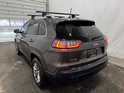 Used 2019 Jeep Cherokee Latitude Plus w/ Cold Weather Group AWD/4WD image 13