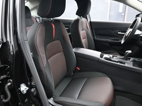 New 2026 Nissan Sentra SR w/ Floor Mat Package FWD image 14