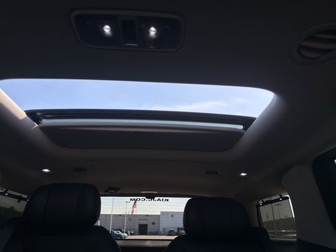 Used 2025 Kia Carnival SX Prestige FWD image 51