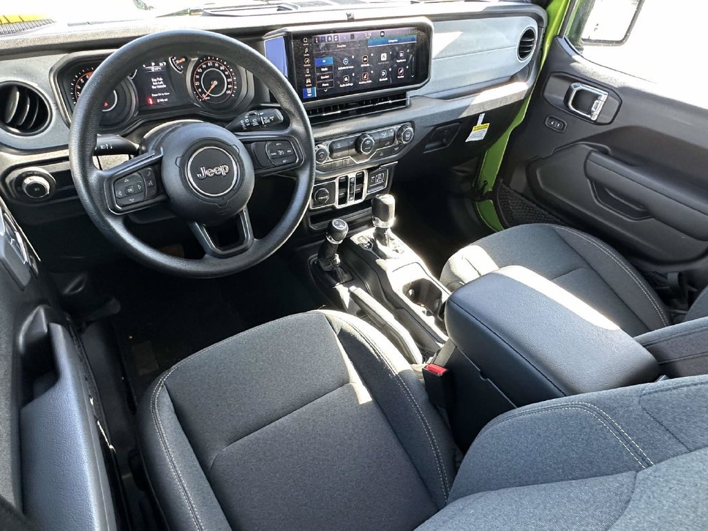 Used 2026 Jeep Wrangler Unlimited Sport AWD/4WD image 12