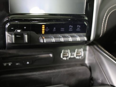 Used 2019 RAM 1500 Limited image 15