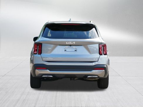 Certified 2025 Kia Sorento EX w/ EX Panoramic Sunroof Package AWD/4WD image 6