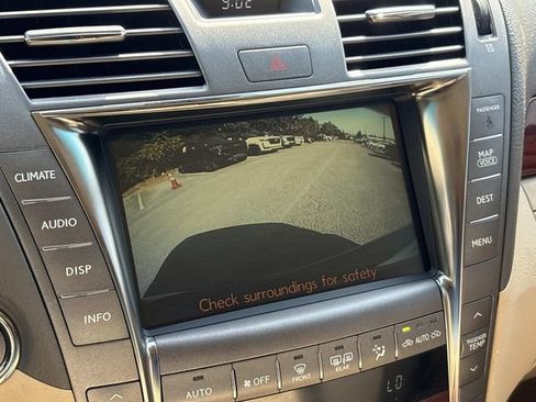Used 2008 Lexus LS 460 RWD image 31