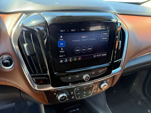 Used 2021 Chevrolet Traverse High Country FWD image 12