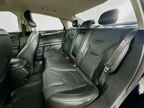 Used 2016 Ford Fusion Titanium image 24