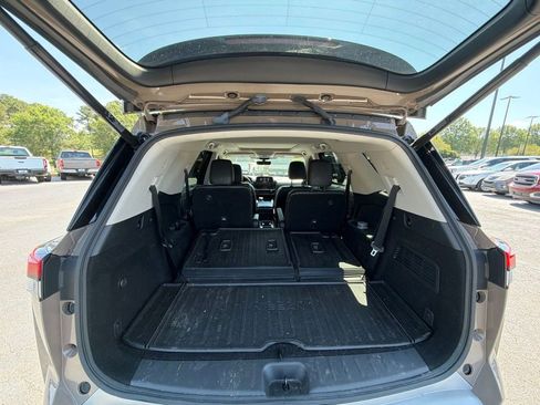 Used 2023 Nissan Pathfinder Platinum AWD/4WD image 22