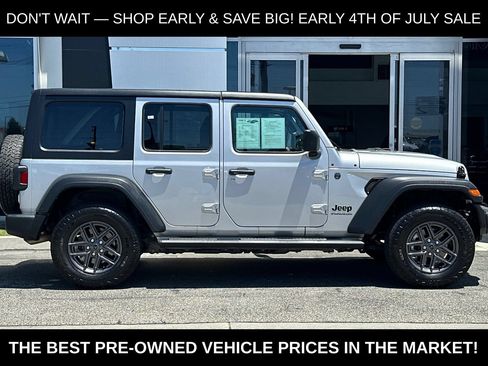 Used 2024 Jeep Wrangler Unlimited Sport AWD/4WD image 3