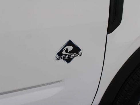 New 2025 Ford Bronco Sport Outer Banks w/ Outer Banks Tech Package+ image 11