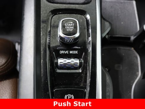 Used 2018 Volvo XC60 T6 Inscription w/ Convenience Package image 18