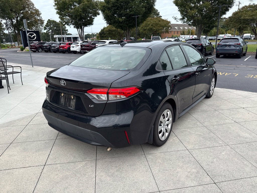 Used 2021 Toyota Corolla LE w/ Carpet Mat Package (TMS) FWD image 6