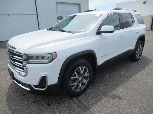 Certified 2023 GMC Acadia SLT AWD/4WD image 1