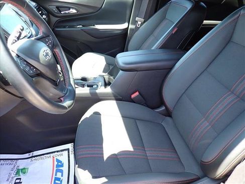 Used 2024 Chevrolet Equinox RS FWD image 12