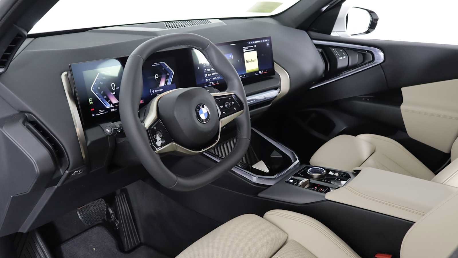 Used 2025 BMW X3 xDrive30i AWD/4WD image 12