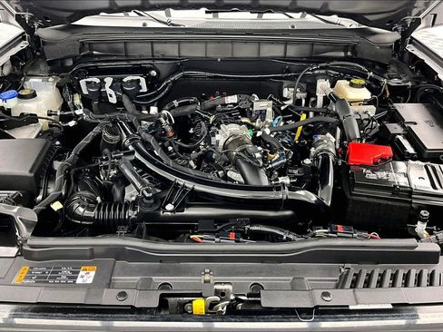 Certified 2023 Ford Bronco Wildtrak AWD/4WD image 10