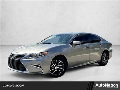 Used 2017 Lexus ES 350 w/ Luxury Package