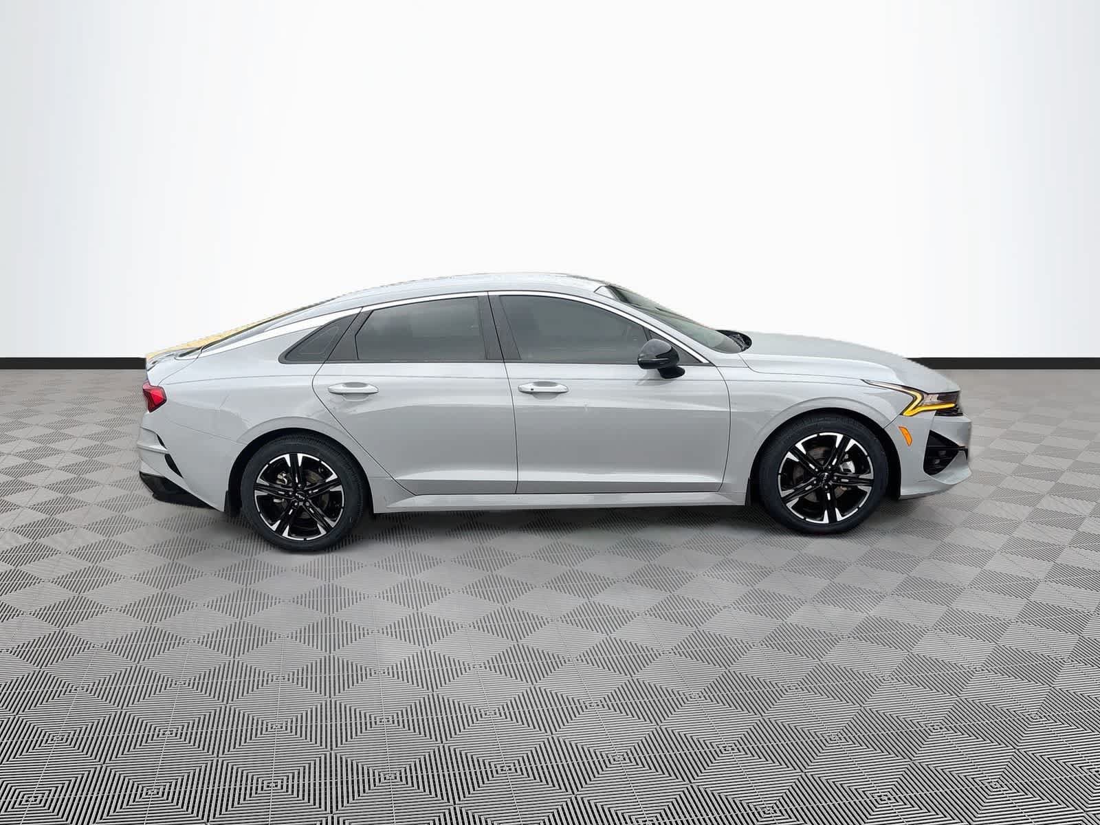 Used 2022 Kia K5 GT-Line FWD image 4