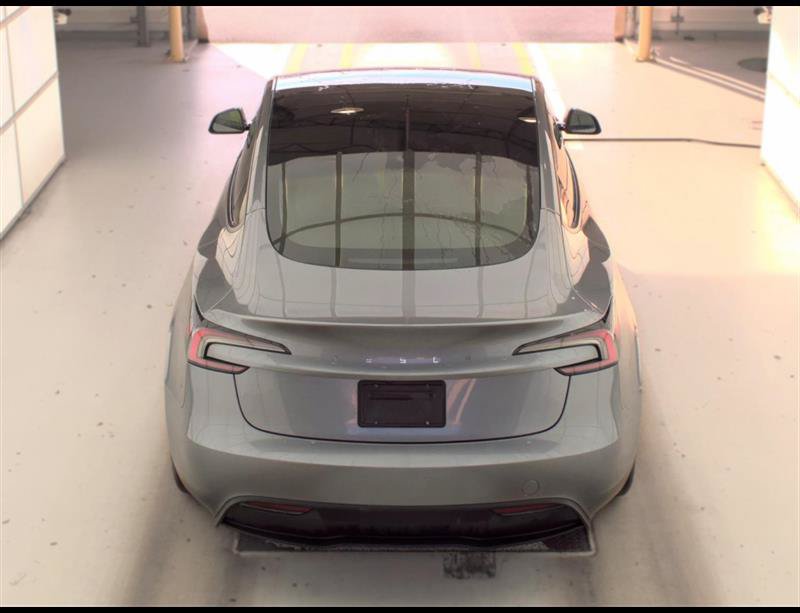 Used 2025 Tesla Model 3 Long Range RWD image 3
