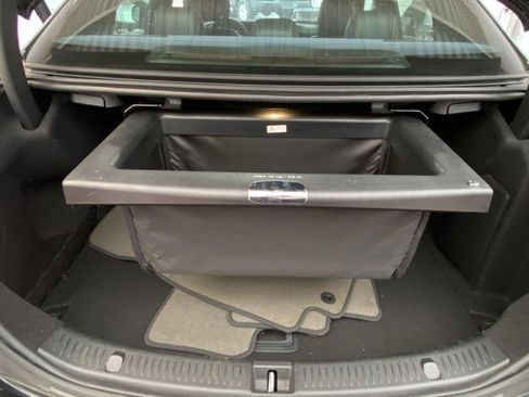 Used 2019 Mercedes-Benz E 450 4MATIC Sedan w/ Premium Package image 16