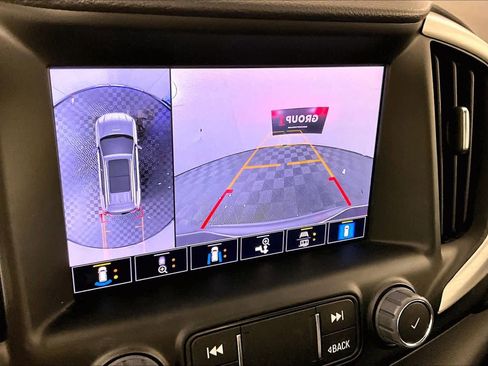 Used 2023 GMC Terrain SLT w/ Tech Package image 26