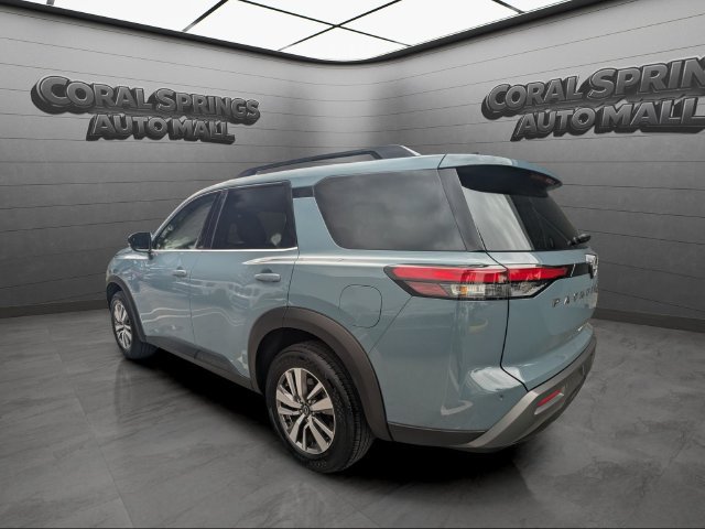 Certified 2026 Nissan Pathfinder SL FWD image 5