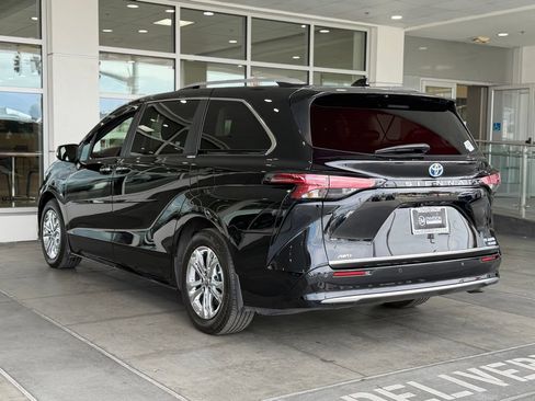 Certified 2024 Toyota Sienna Platinum w/ Protection Package (TMS) AWD/4WD image 10