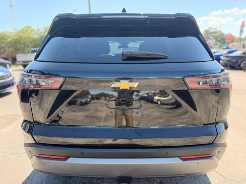 Used 2026 Chevrolet Equinox LT FWD image 8