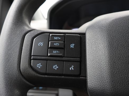 Used 2024 Ford F250 XLT w/ FX4 Off-Road Package AWD/4WD image 16