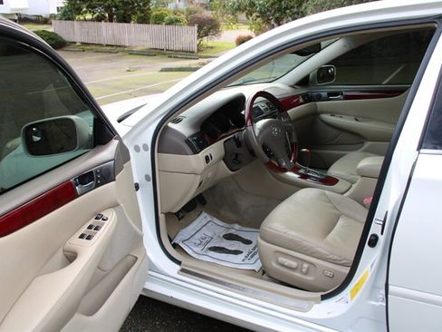 Used 2004 Lexus ES 330 image 5