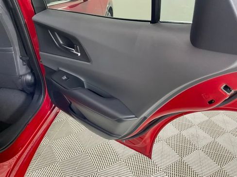 Used 2025 Toyota Prius XLE FWD image 29