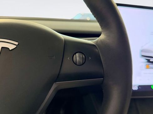 Used 2023 Tesla Model Y Long Range AWD/4WD image 22
