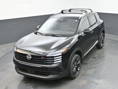 New 2026 Nissan Kicks SR image 30