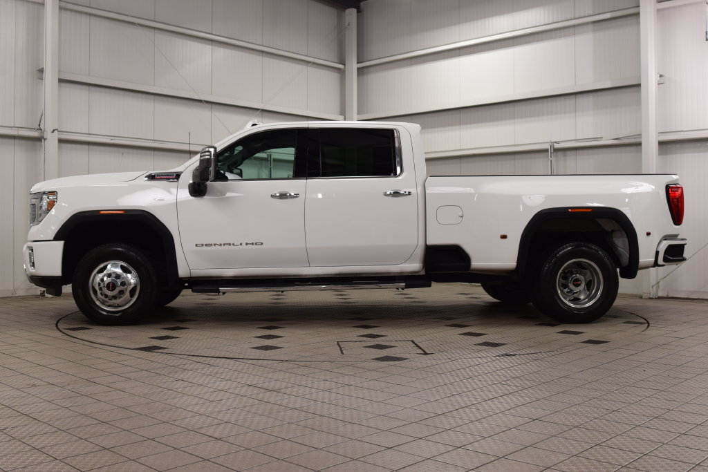 Used 2023 GMC Sierra 3500 Denali AWD/4WD image 4