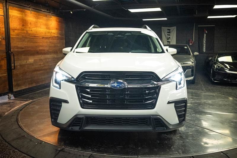 Used 2025 Subaru Ascent Premium AWD/4WD image 4
