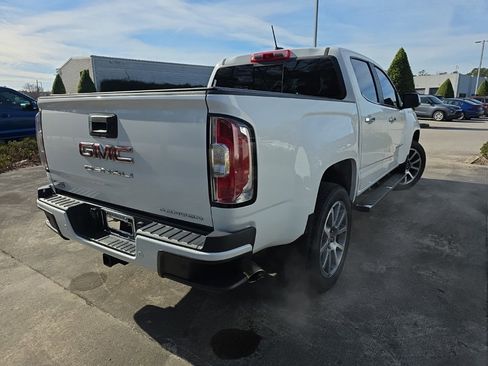 Used 2022 GMC Canyon Denali image 5