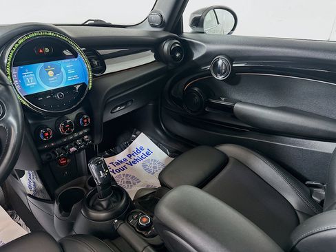 Used 2022 MINI Cooper S w/ Premium Package image 22