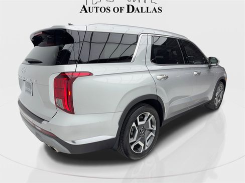 Used 2023 Hyundai Palisade Limited image 9