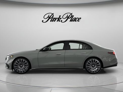 Used 2026 Mercedes-Benz E 350 Sedan image 7