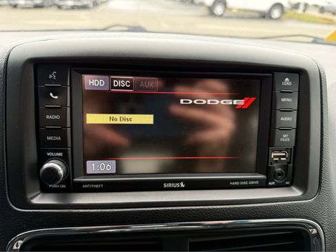 Used 2017 Dodge Grand Caravan SXT image 20