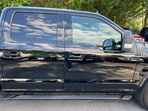 Used 2018 Ford F150 XLT w/ Equipment Group 302A Luxury AWD/4WD image 5