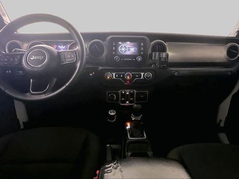 Used 2018 Jeep Wrangler Unlimited Sport S AWD/4WD image 14