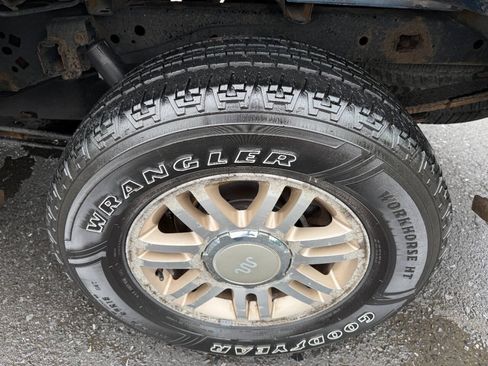 Used 2013 Ford F150 King Ranch w/ King Ranch Luxury Pkg AWD/4WD image 10